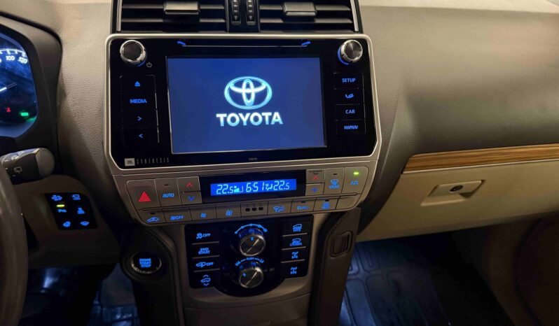 
								Toyota Land Cruiser GX 2.8 D-4D 177 ch | 4×4 | Automatique | ACC | 360° | Webasto | Attelage | Éclairage supplémentaire full									