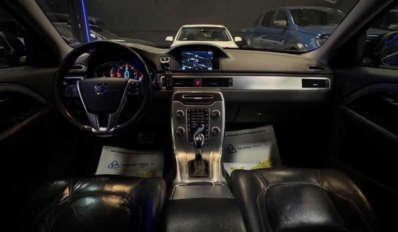 
								Volvo XC70 CUIR / AUTOMATIQUE / CONFORME AUX NORMES UE / Édition Dynamique / SERVICE / NAVIGATION full									