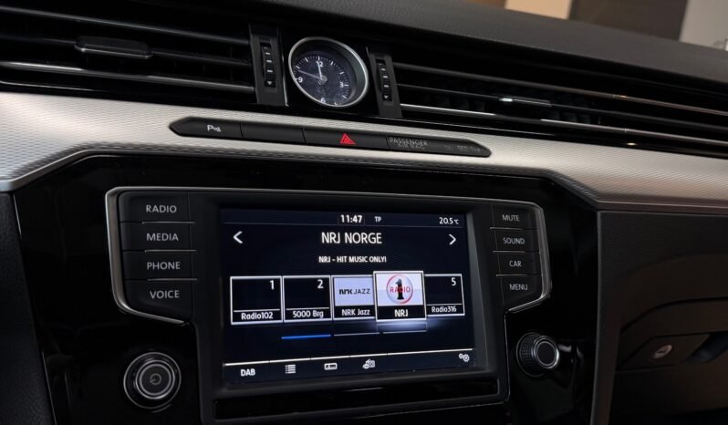 
								Volkswagen Passat GTE 272 ch Highline – Cuir/Alcantara, Toit panoramique, Attelage full									