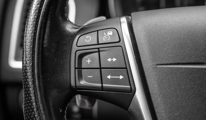 
								Volvo XC60 D5 215 ch Polestar R-Design – Régulateur de vitesse adaptatif – Navigation – Cuir – Harman Kardon – Toit panoramique – HFes full									