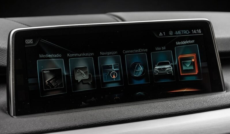 
								BMW X5 30d 258HK M-Sport, Affichage tête haute, Harman Kardon, toit panoramique, Webasto, HFest full									