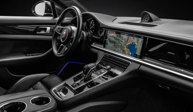
								Porsche Panamera Turbo S E-Hybrid 680 ch SportDesign / 360° / ACC / Burmester / Toit panoramique / Soft-Close full									