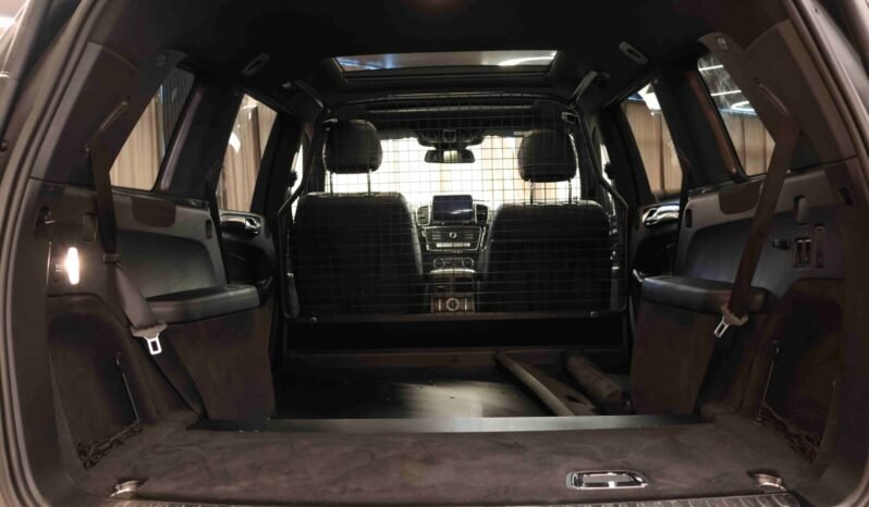 
								Mercedes-Benz GLS 350d 4MATIC AMG | 258 ch | ACC | Harman Kardon | 360° | Pano | Cuir | Crochet full									