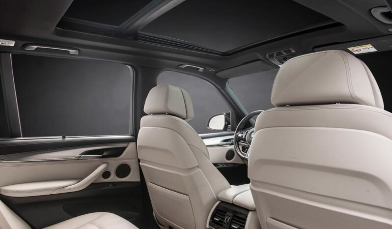 
								BMW X5 xDrive40e M-Sport — 2017 full									