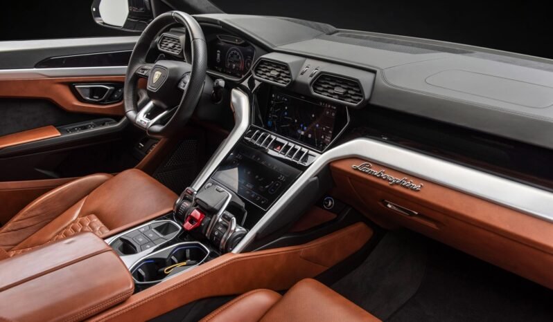 
								Lamborghini Urus 4.0 V8 650 ch – Night Vision, Massage, ADAS, Pano, Soft Close, Webasto, Crochet fixe full									