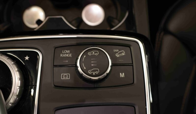 
								Mercedes-Benz GLS 350d 4MATIC AMG | 258 ch | ACC | Harman Kardon | 360° | Pano | Cuir | Crochet full									