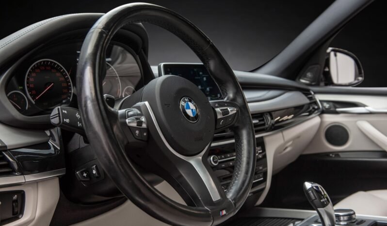 
								BMW X5 xDrive40e M-Sport — 2017 full									