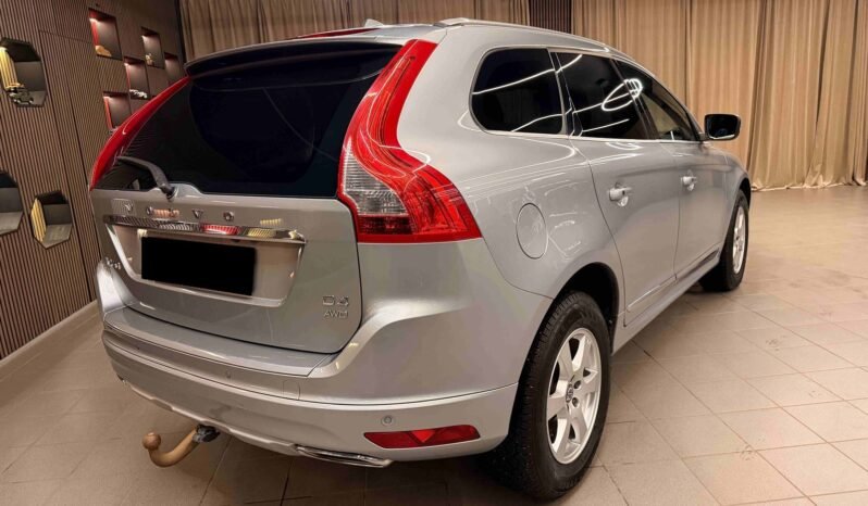 
								Volvo XC60 D4 AWD Summum | Cuir | ACC | Chauffage | Crochet | Mémoire | Navigation full									