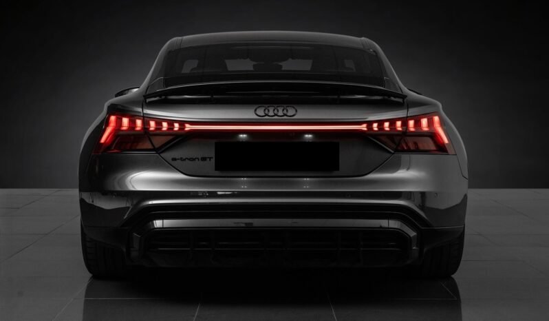 
								Audi e-tron GT quattro Pro 476 ch, 360°, ACC, B&O, HUD, Cuir, Toit panoramique, Matrix LED, Norvégien full									