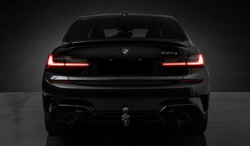 
								BMW 330e Berline xDrive M Sport / 292 ch / ACC / Affichage tête haute / Commande gestuelle / Cuir Vernasca / Laser / H-Fasten full									