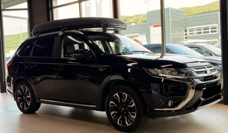 
								Mitsubishi Outlander Instyle PHEV – 360°, Caméra, Cuir, Support H, Boîte à ski full									