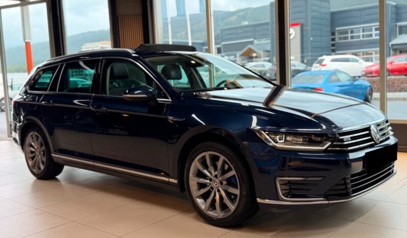 
								Volkswagen Passat GTE 272 ch Highline – Cuir/Alcantara, Toit panoramique, Attelage full									