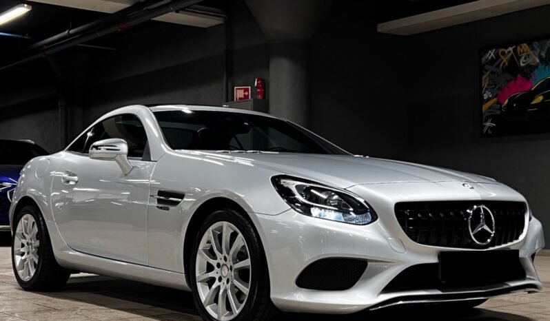 
								Mercedes-AMG SLC 43 de 2017 full									