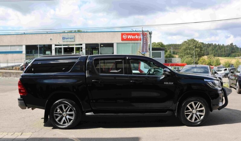 
								Toyota Hilux 2.4 D-4D 150 ch Double Cabine | Automatique | Noir | Cuir | DEFA | Feux supplémentaires | Garantie 10 ans full									