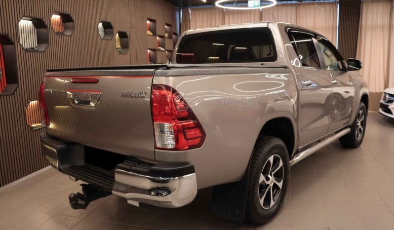 
								Toyota Hilux 2.4 D-4D 150 ch | 4×4 | Automatique | Cuir | Caméra | Webasto | Attelage full									