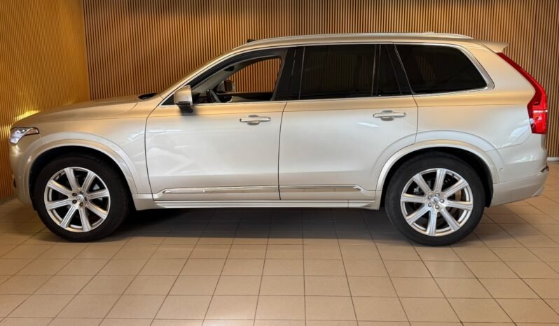 
								Volvo XC90 D5 233 ch | Polestar | Cuir | Panoramique | Crochet | Excellent état full									