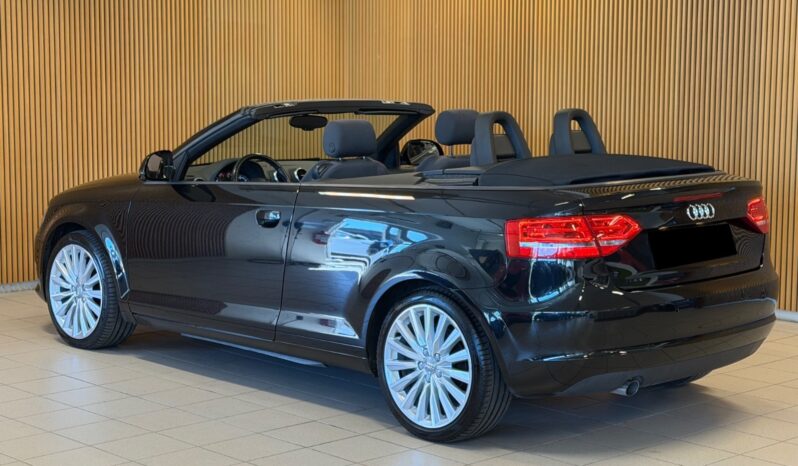 
								Audi A3 Cabriolet 1.6 TDI 105 ch | Manuelle | Noir full									