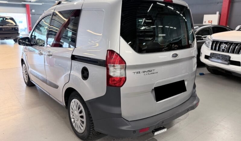 
								Ford Transit Courier 1.6 TDCi 95 ch 2015, avec boîte manuelle full									