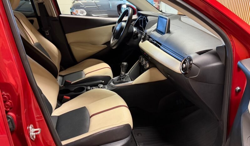 
								Mazda 2 1.5 Skyactiv-G 90 ch | Navigation | Régulateur de vitesse | Cuir | Boîte manuelle | S+V full									