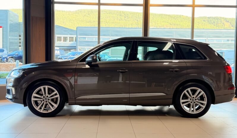 
								Audi Q7 e-tron 3.0 TDI V6 373 ch quattro, Virtual Cockpit, ACC, Cuir, Soft Close full									