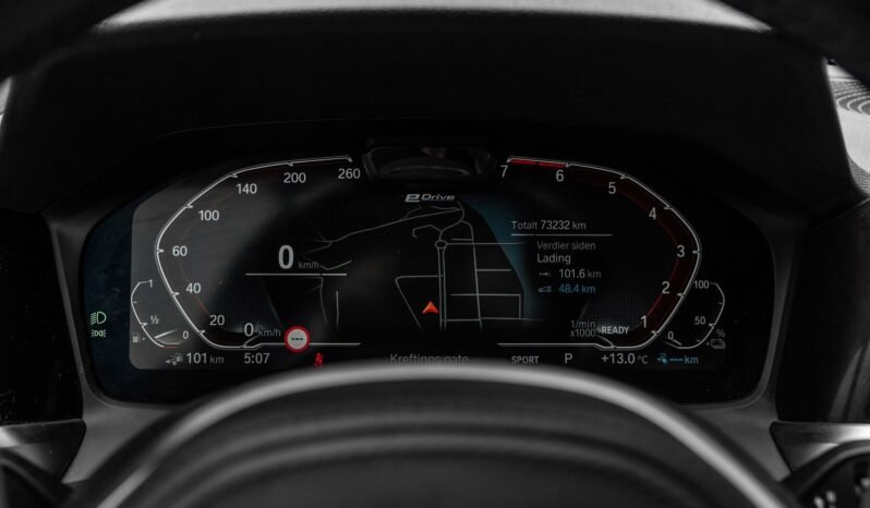 
								BMW 330e Berline xDrive M Sport – 296 ch – Hybride Rechargeable – ACC – HUD – Commande gestuelle – Cuir Vernasca – Laser – Fixation en H full									