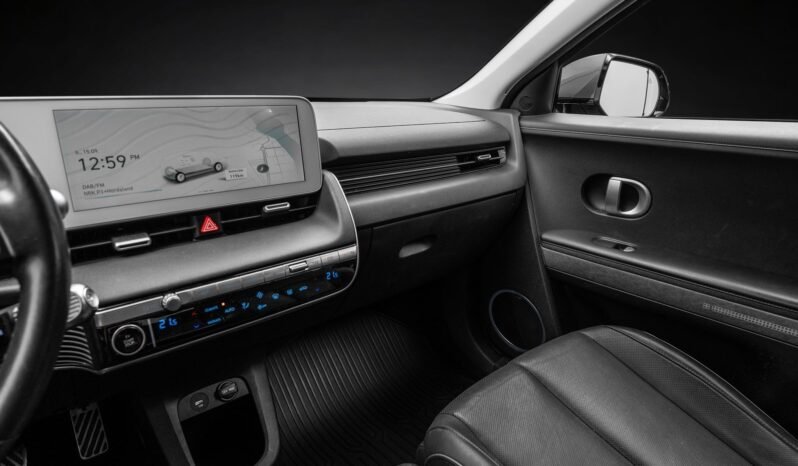 
								Hyundai Ioniq 5 Long Range AWD 305 ch, HUD, Caméra 360°, Cuir, Sièges Relax, Bose, HFest, 1 Propriétaire, Norvégien full									