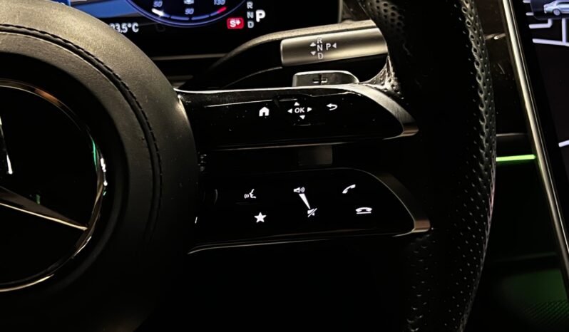 
								Mercedes-Benz S 350 d 4MATIC – 4 roues directrices – Massage – Très bien équipé full									