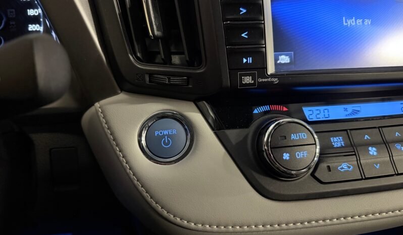 
								Toyota RAV4 Hybrid 4×4 de 2016 en finition Executive full									