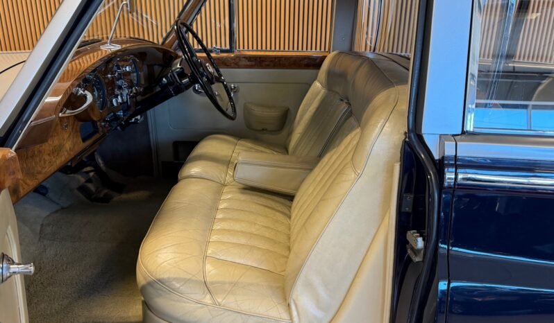 
								Rolls-Royce Silver Cloud I Long Wheelbase — 1959 full									