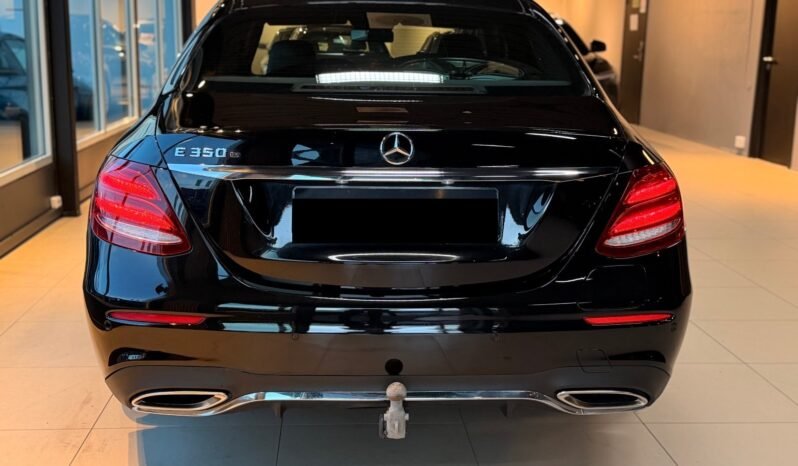 
								Mercedes-Benz E 350 e 2x AMG — 299 ch — 2018 full									