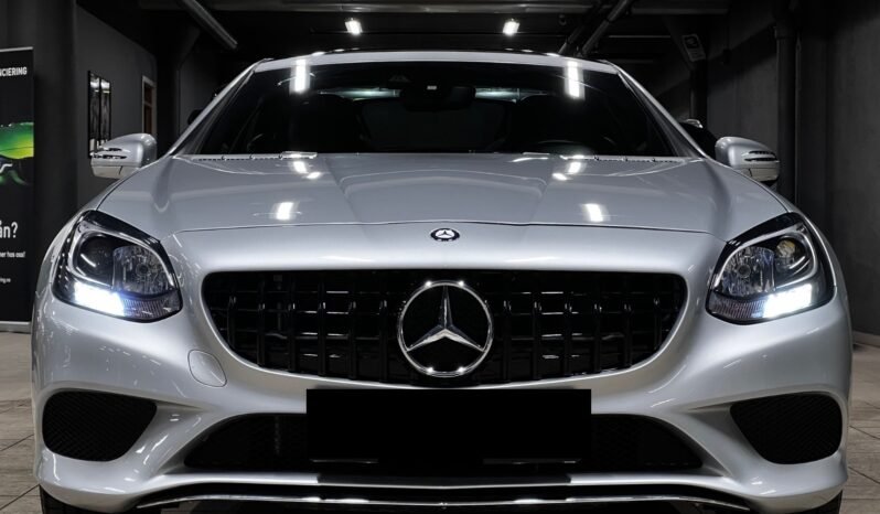 
								Mercedes-AMG SLC 43 de 2017 full									