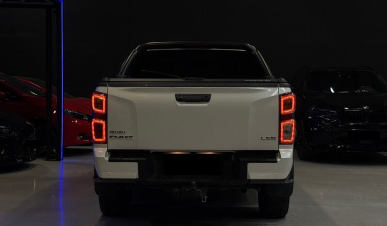 
								Isuzu D-Max Black Edition 2021 – 1.9 Diesel 163 ch – automatique full									