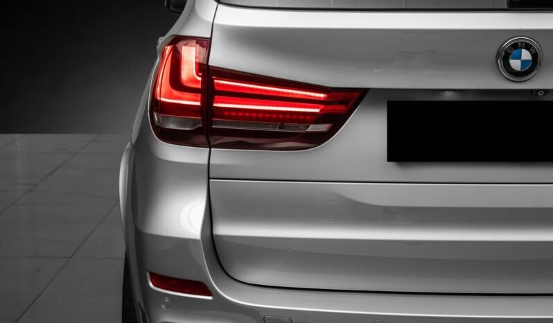 
								BMW X5 30d 258HK M-Sport, Affichage tête haute, Harman Kardon, toit panoramique, Webasto, HFest full									