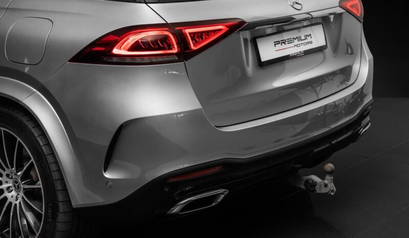 
								Mercedes-Benz GLE 350 de 4MATIC AMG Line / 2x AMG / Affichage tête haute / Premium+ / Burmester / Toit panoramique / Night Package / Hybride rechargeable / Norvégien full									