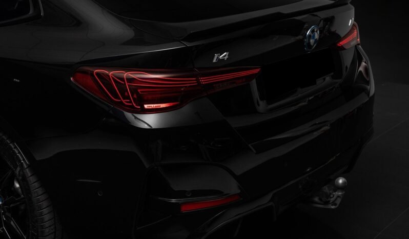 
								BMW i4 M50 xDrive Fully Charged – HUD, Harman Kardon, Cuir, Attelage, Norsk, BSI full									
