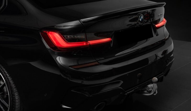 
								BMW 330e Berline xDrive M Sport / 292 ch / ACC / Affichage tête haute / Commande gestuelle / Cuir Vernasca / Laser / H-Fasten full									