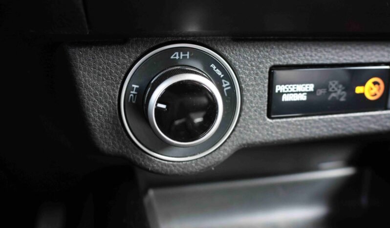 
								ISUZU D-MAX AT35 4×4 — 163 CH full									