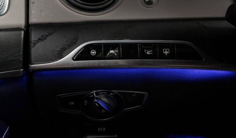 
								Mercedes-Benz S 450 4MATIC AMG | 389 ch | Burmester | Massage | Soft Close | Cuir | ACC | Caméra 360° full									