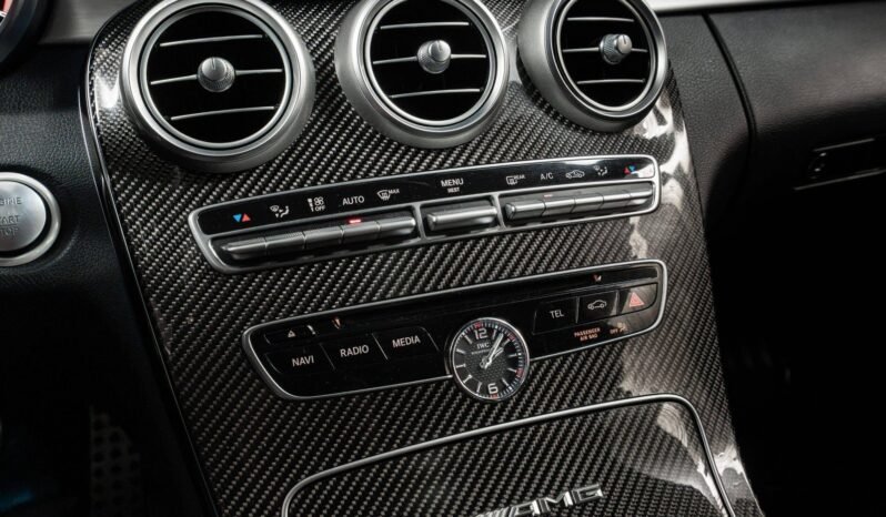 
								Mercedes-AMG C 63 476 ch | V8 Biturbo | Échappement Sport | Panoramique | Burmester | Pack Nuit full									