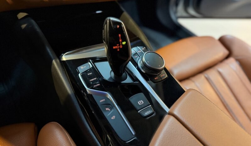 
								BMW 530e SPORT LINE – 360° – HARMAN KARDON – CUIR – TOIT OUVRANT – DIRECTION ARRIÈRE full									