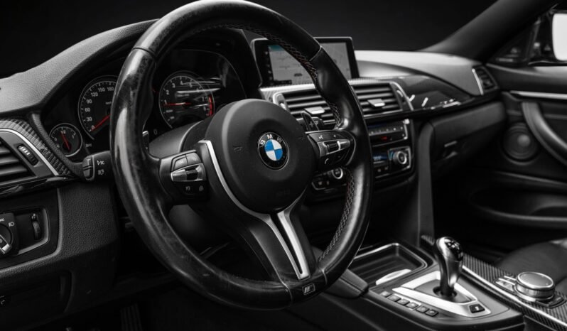 
								BMW M4 Competition 450 ch DKG – Carbone – Cuir – Harman Kardon – Affichage tête haute – Toit ouvrant full									