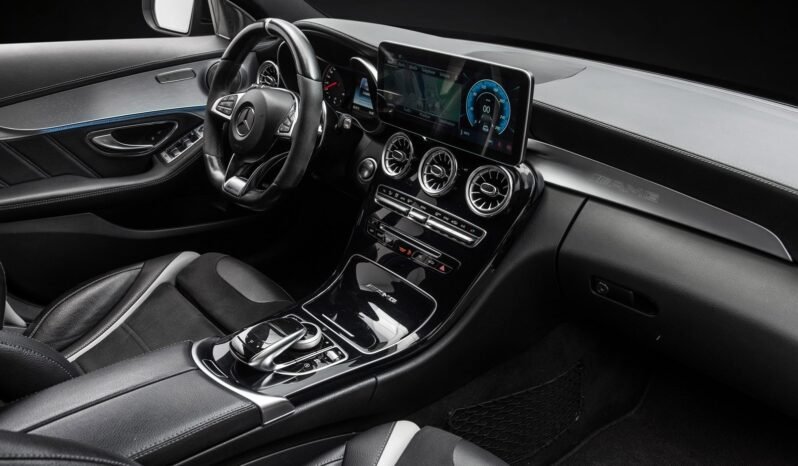 
								Mercedes-Benz C 63 S AMG 510 ch – Performance – CarPlay – LED – Échappement Sport full									