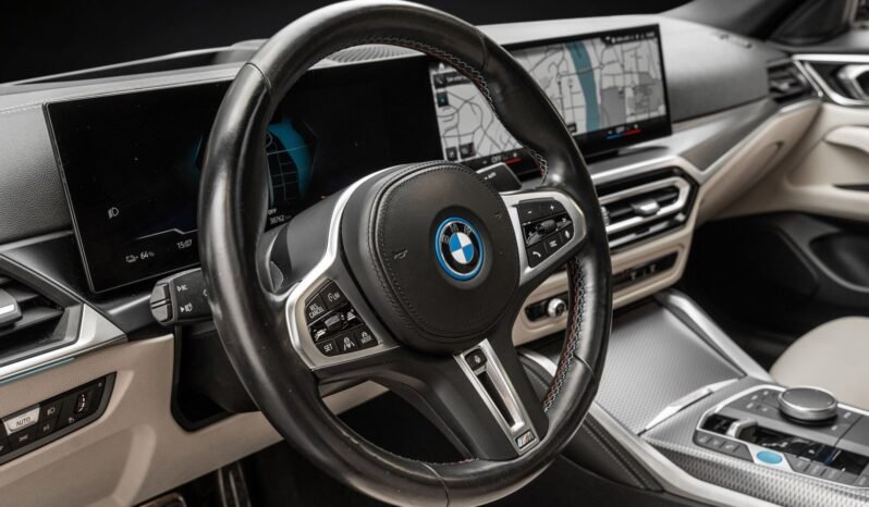 
								🚘 BMW i4 M50 xDrive, 360°, ACC, HUD, Cuir, Laser, Toit ouvrant, Harman Kardon, 498 km WLTP full									