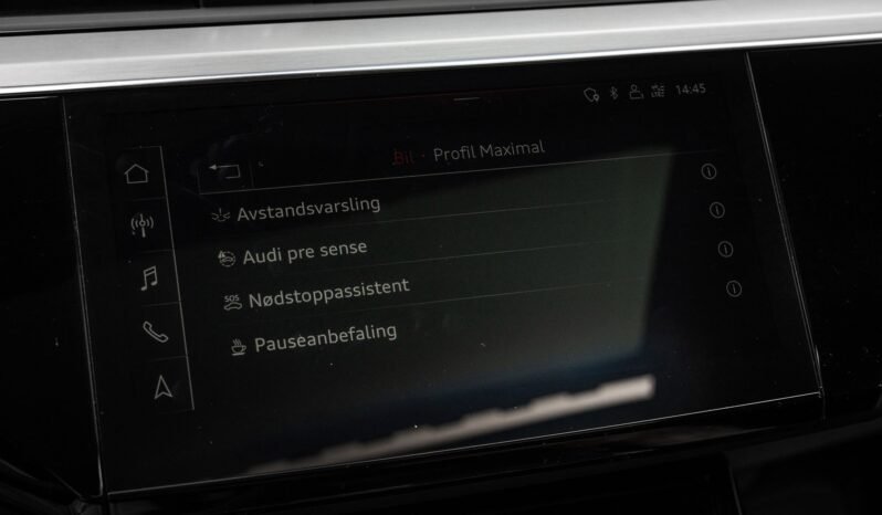 
								Audi e-tron 55 S-LINE Black Optics, B&O, ACC, 360 g, Panoramique, Matrix, Montage H full									