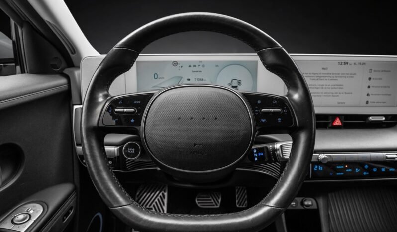 
								Hyundai Ioniq 5 Long Range AWD 305 ch, HUD, Caméra 360°, Cuir, Sièges Relax, Bose, HFest, 1 Propriétaire, Norvégien full									