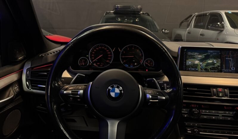 
								BMW X5 xDrive40e/ M-SPORT/ H&K/ NAVI/ HUD/ PANO/ NUIT/ SOFT full									
