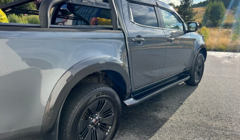 
								Isuzu D-Max 1.9 Double Cab Black Edition 163 ch Automatique 4×4 full									