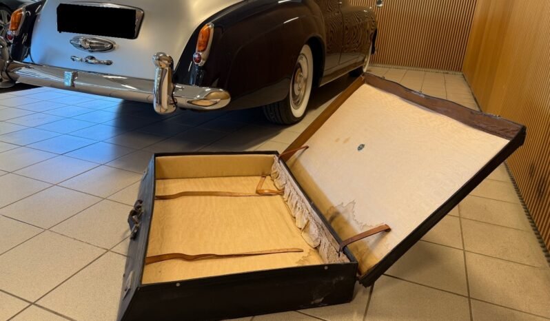 
								Rolls-Royce Silver Cloud I Long Wheelbase — 1959 full									
