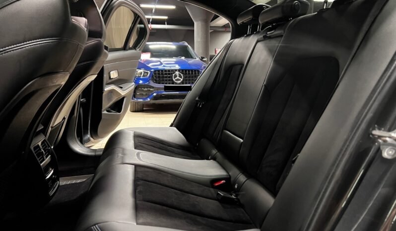 
								BMW 330e M Sport — 2020 full									
