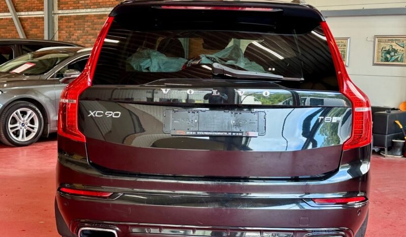 
								Volvo XC90 T8 408 ch R-Design — 2017 full									